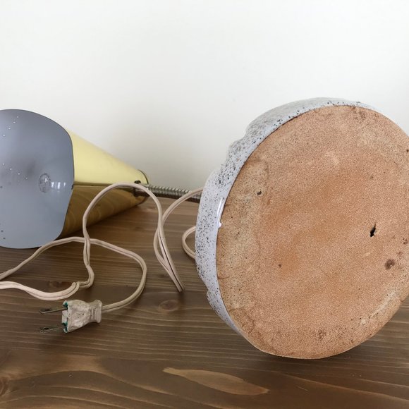 Brass Bullet Lamp with Ceramic Ashtray Base Vintage MCM Gooseneck Lamp - Picture 13 of 13